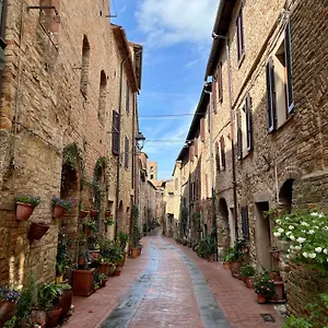Mirella In Centro Storico Appartamento Casole dʼElsa